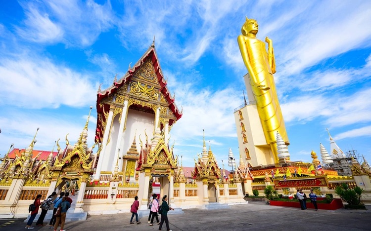 Thailand afraid of losing SE Asia's leading position in tourist attraction to Vietnam
