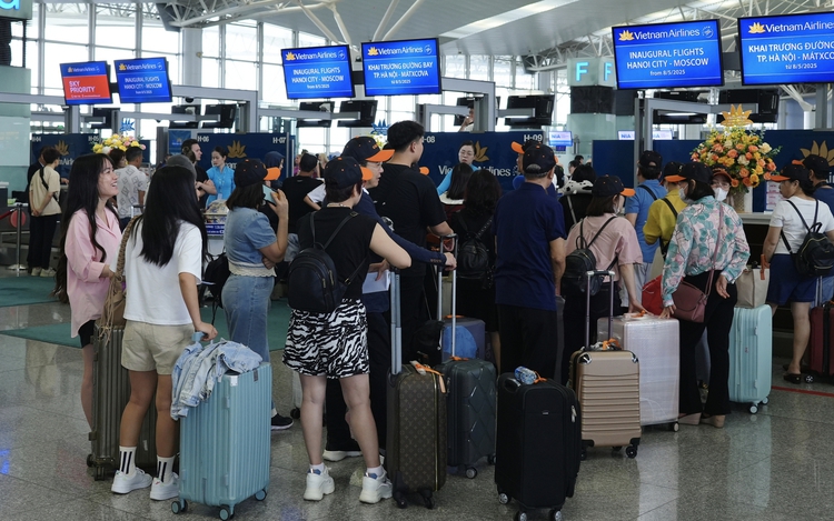 Direct Hanoi-Moscow flights resume after three-year suspension