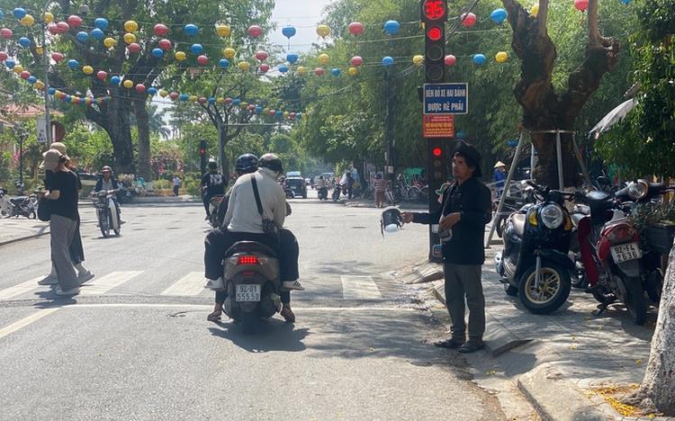 Begging on the rise in Vietnam's Hoi An amid administrative transition