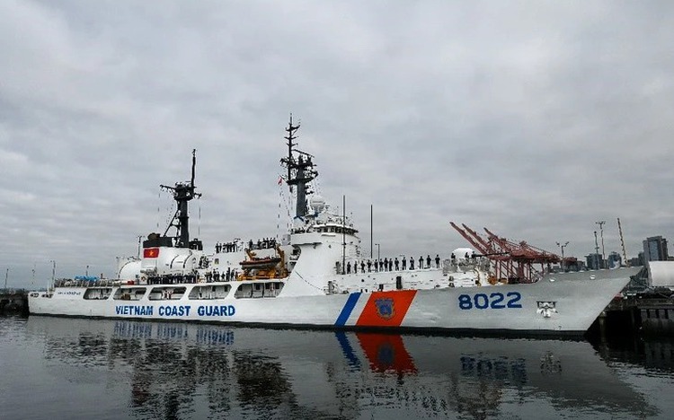 US transfers third coast guard cutter to Vietnam