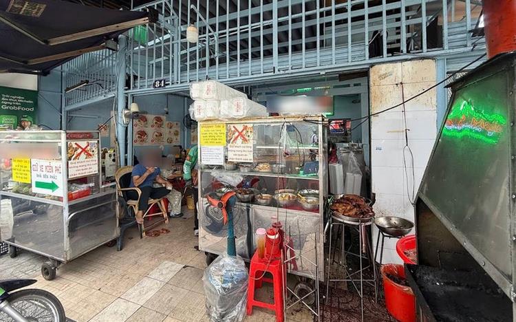 Public debate erupts over pet ban in Vietnam's restaurants