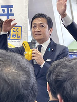 Yuichiro Tamaki of the Democratic Party for the People delivering a stump speech in the city of Kawasaki, Kanagawa Prefecture, on Saturday, days before the end of his three-month suspension as leader of the Japanese opposition party over his extramarital affair