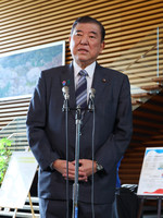 Prime Minister Shigeru Ishiba talks to the press about Agriculture Minister Taku Eto's gaffe, at the prime minister's office in Tokyo on Tuesday.