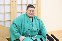 Onosato speaks to reporters in Ami, Ibaraki Prefecture, on Monday.