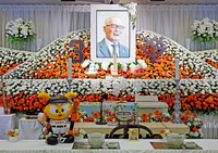 A portrait of Japanese baseball superstar Shigeo Nagashima, former Yomiuri Giants player and manager, shown at his funeral held in Tokyo on Sunday (Courtesy of newspaper publisher Yomiuri Shimbun)