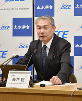 Satoshi Fujii of the Japan Society of Civil Engineers speaks at a press conference in Tokyo on Wednesday.