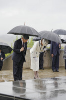 Emperor Naruhito and Empress Masako lay flowers at a cenotaph in Ulaanbaatar on Tuesday for Japanese who died in Mongolia after World War II. (Pool photo)