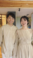 Iori Warita (left) and Nanami Takei, a de facto married couple hoping for the introduction of a selective dual surname system in Japan, pose for a photo in Ueda, Nagano Prefecture, on May 31. (Courtesy of the couple)