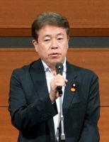Yousuke Tsuruho of the Liberal Democratic Party gives a speech in the city of Wakayama on Tuesday.