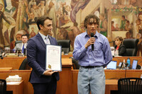 Eddie Laiche (right) and Konstantine Anthony, then mayor of Burbank, California, in December 2023 (Courtesy of Laiche)
