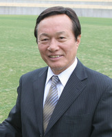 Kunishige Kamamoto in February 2009